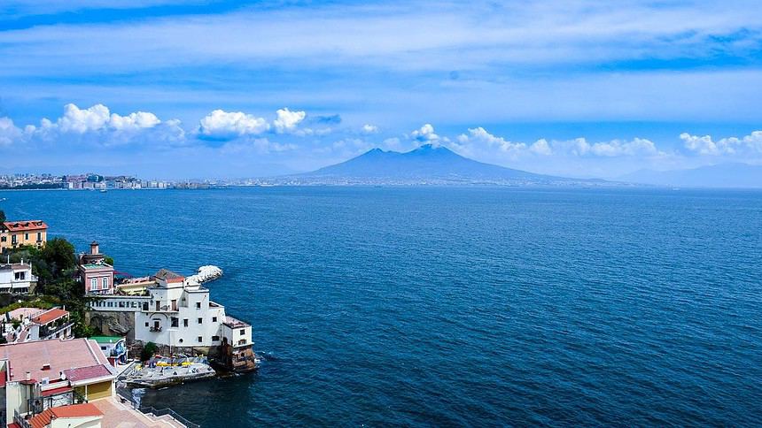 best places in naples
