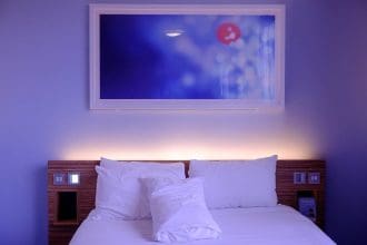 are accent walls out of style