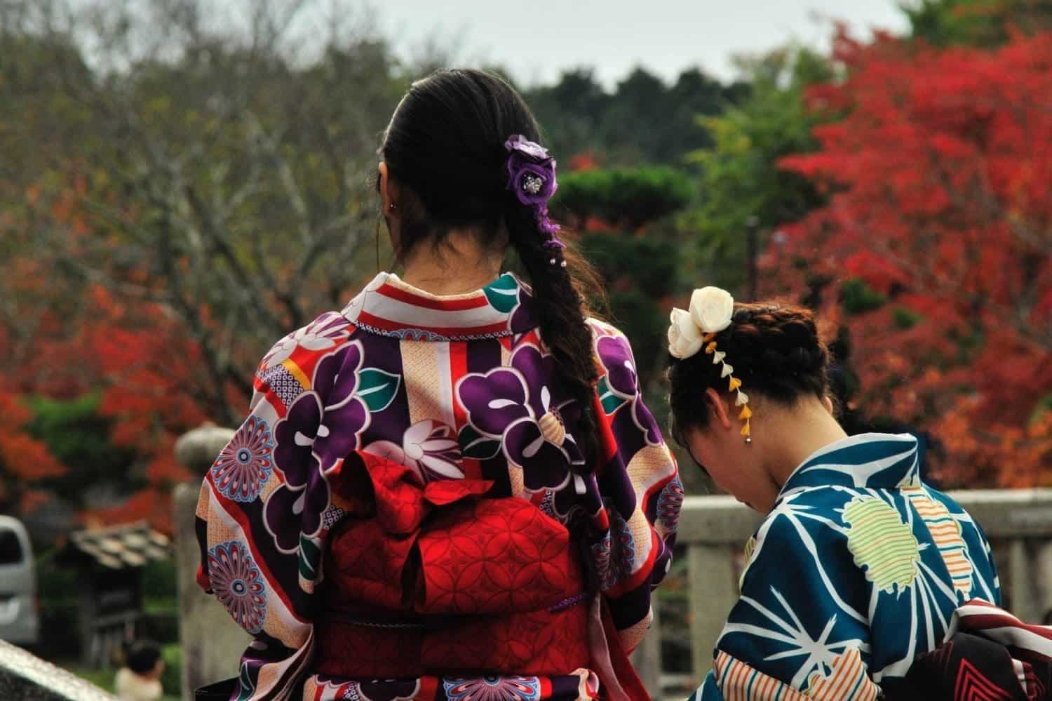 how to style a kimono