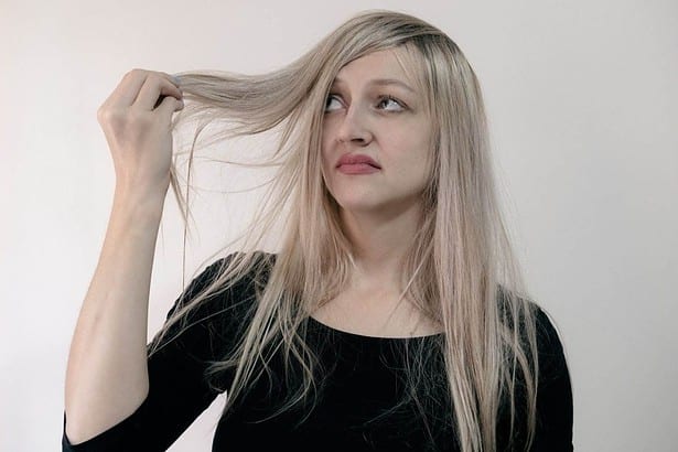how to style greasy hair