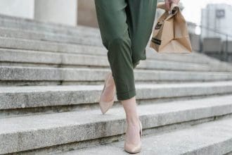 how to style green pants